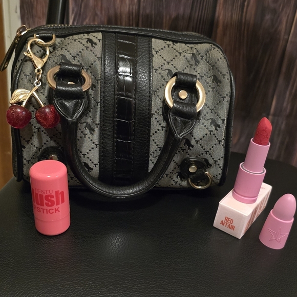 ๐จBUYERS LIVE SHOW NOTIFICATION HEART THIS SO THAT YOU CAN KNOW WHEN I GO LIVEโค๏ธ - Picture 11 of 16